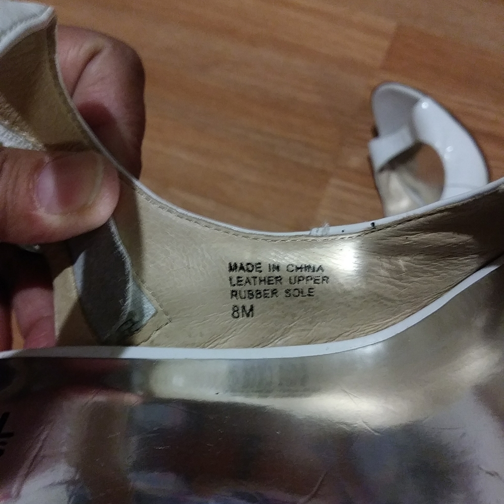 Sandals - Picture 3 of 5